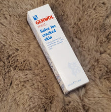 Load image into Gallery viewer, MED SALVE FOR CRACKED SKIN